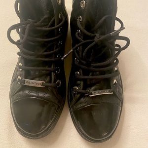 Valentino black shoes only wore once